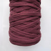 Carterita de crochet con solapa de cuero pequeña de color mostaza