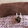 Carterita de crochet con solapa de cuero mediana de color rosa